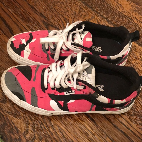 vans pink camo